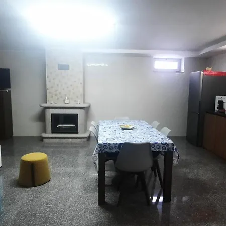 Holiday home Cantinho Violetas